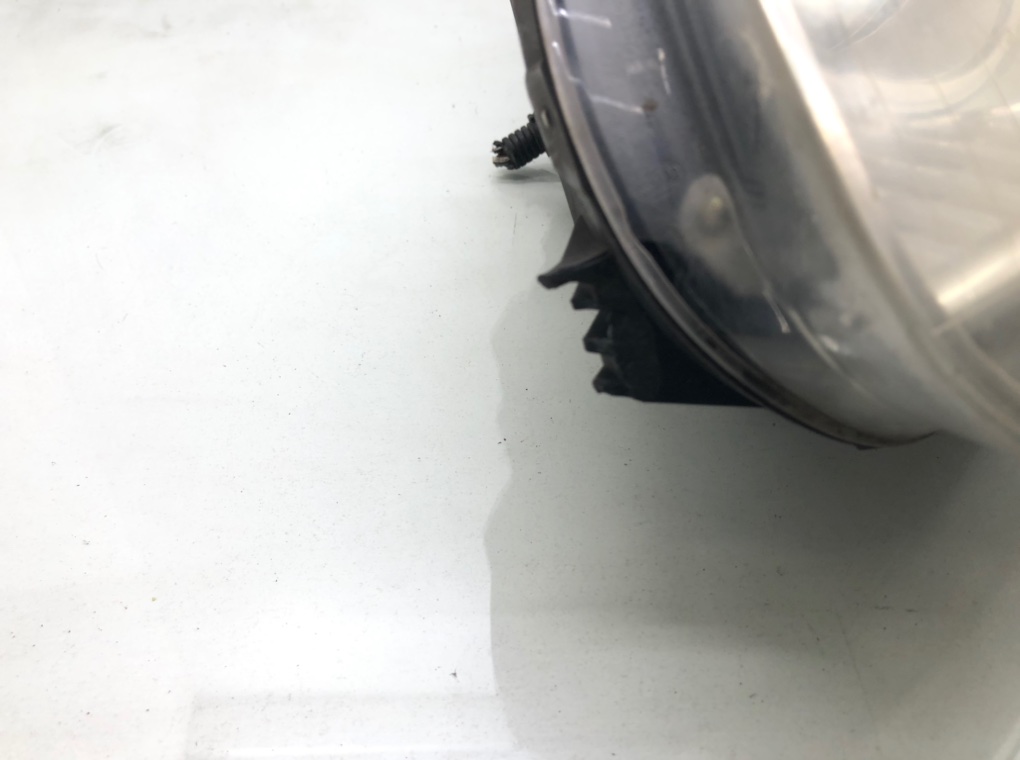 Фара левая бу для Volkswagen Golf 5 1.6 FSI,  2004 г.