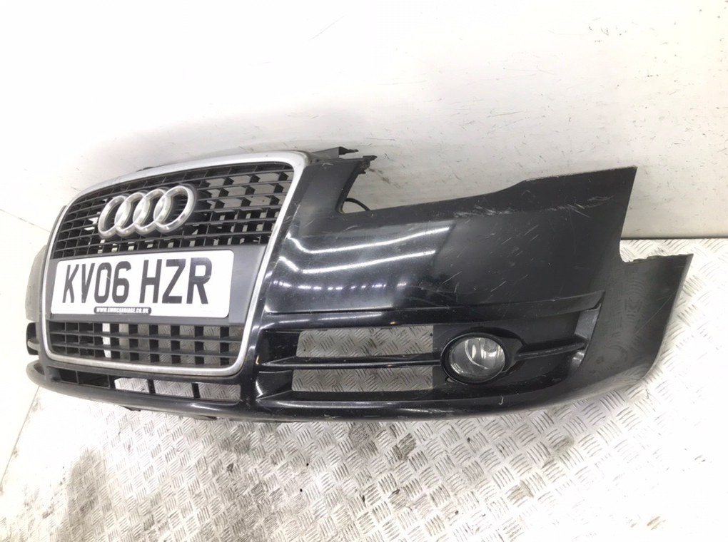 Бампер передний бу для Audi A4 B7 2.0 TDi,  2006 г.