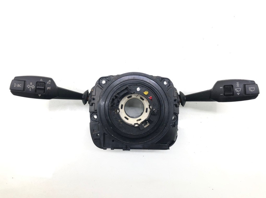 Переключатель подрулевой (стрекоза) бу для BMW 1 E87/E81/E82/E88 1.6 i, 2006 г.