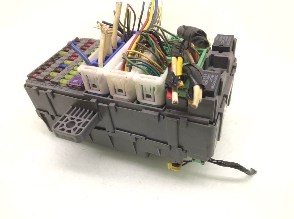 Блок предохранителей бу для Honda Civic 8 2.2 i-CTDi,  2009 г.