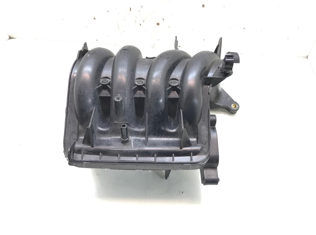 Коллектор впускной бу для Peugeot 207  1.4 i,  2009 г.