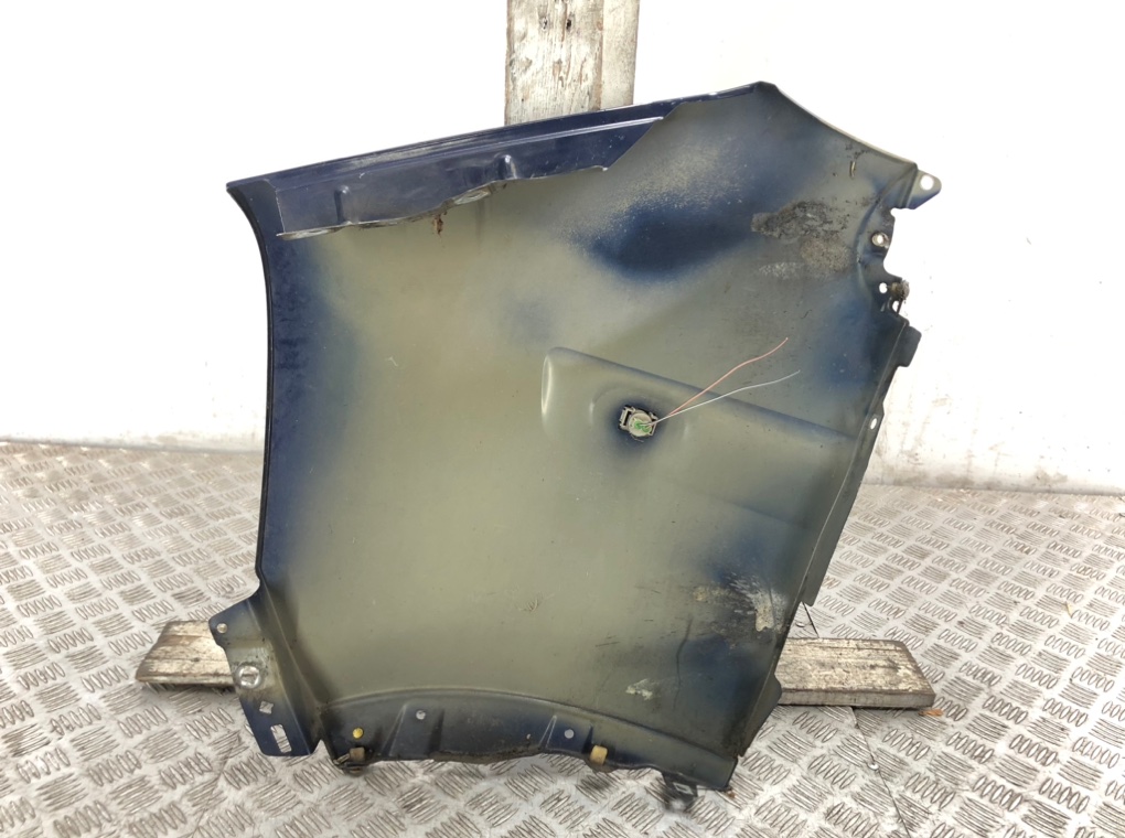 Крыло переднее правое бу для Renault Master  2.5 DCi,  2006 г.