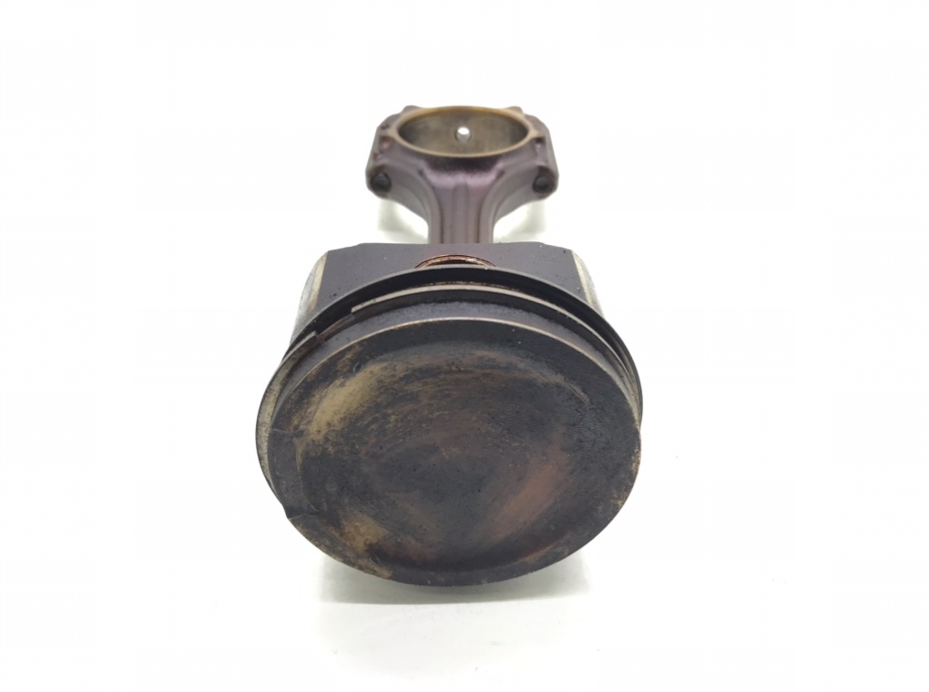 Поршень бу для Audi TT 8N 1.8 Ti,  2004 г.