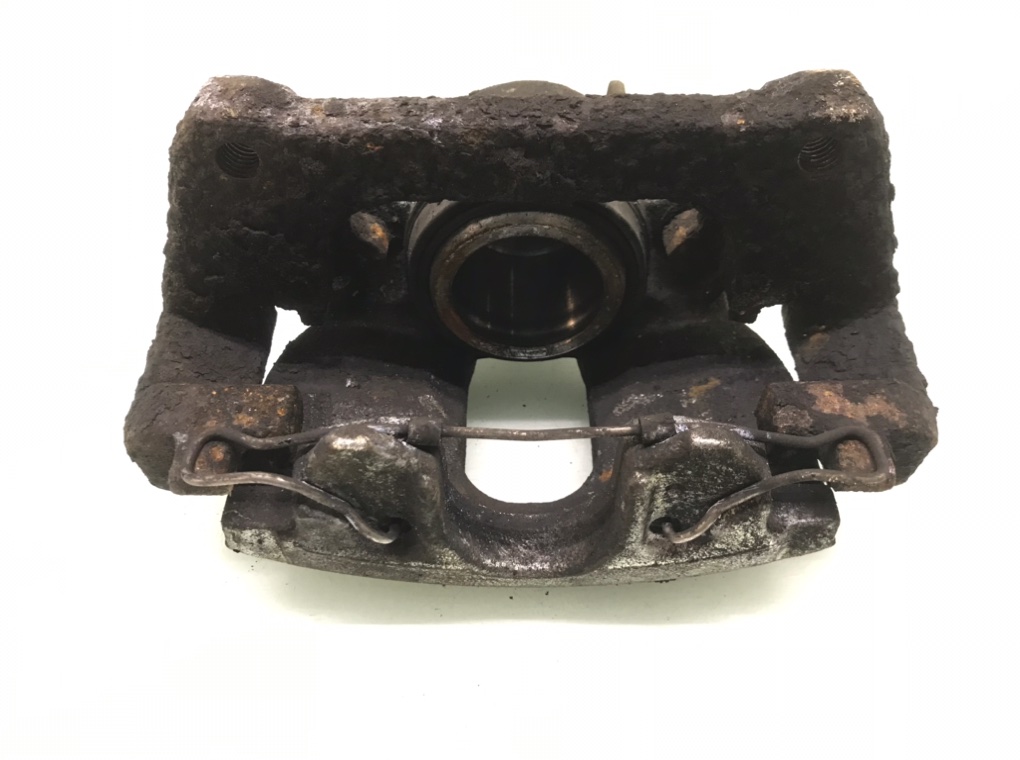 Суппорт передний левый бу для Volvo S60 2.0 Ti, 2000 г. Суппорт передний левый бу для Volvo S60 2.0 Ti, 2000 г.