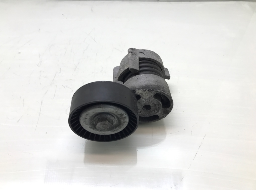 Натяжитель ремня генератора бу для BMW 3 E46 2.0 i, 2004 г.