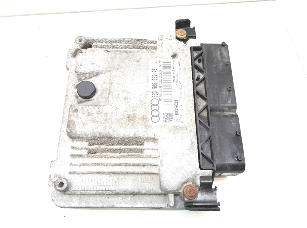 Блок управления двигателем бу для Volkswagen Golf 5 1.9 TDi,  2008 г.