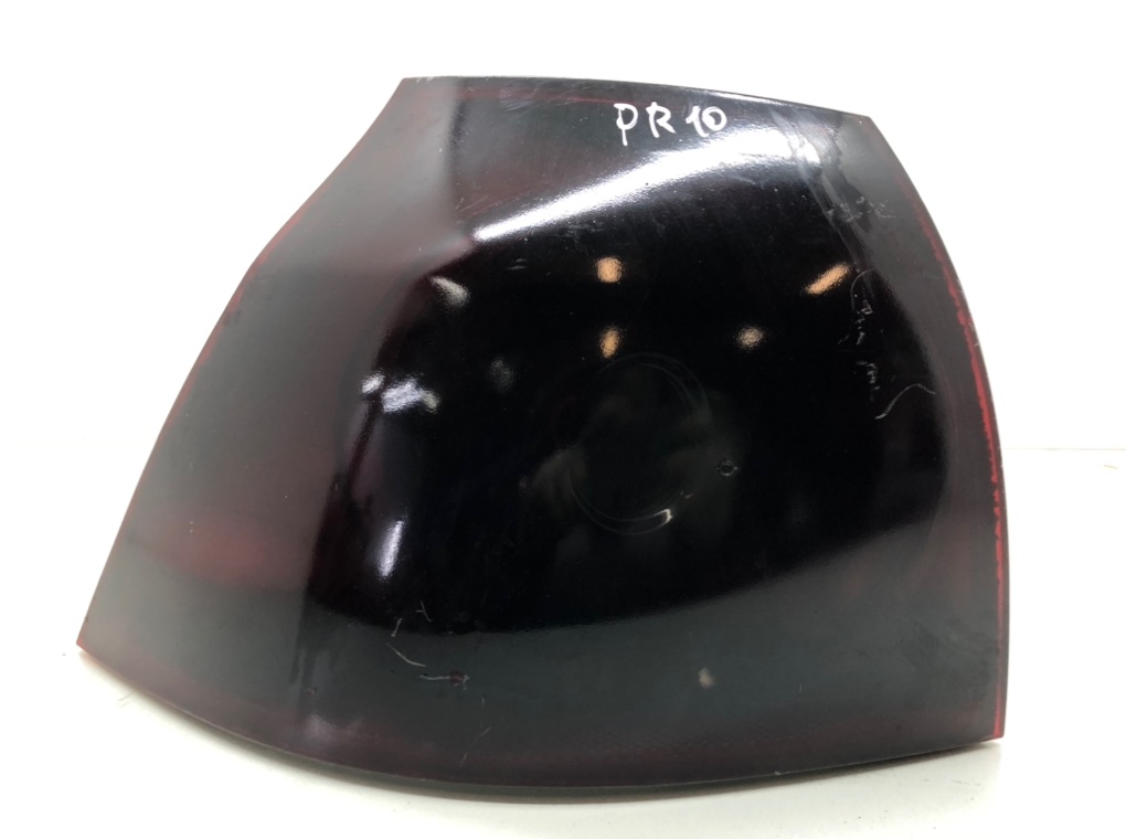 Фонарь задний левый бу для Volkswagen Golf 5 1.6 FSI, 2004 г.