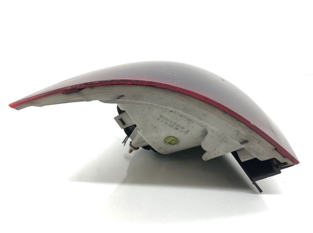 Фонарь задний левый бу для Volkswagen Golf 5 1.6 FSI,  2004 г.