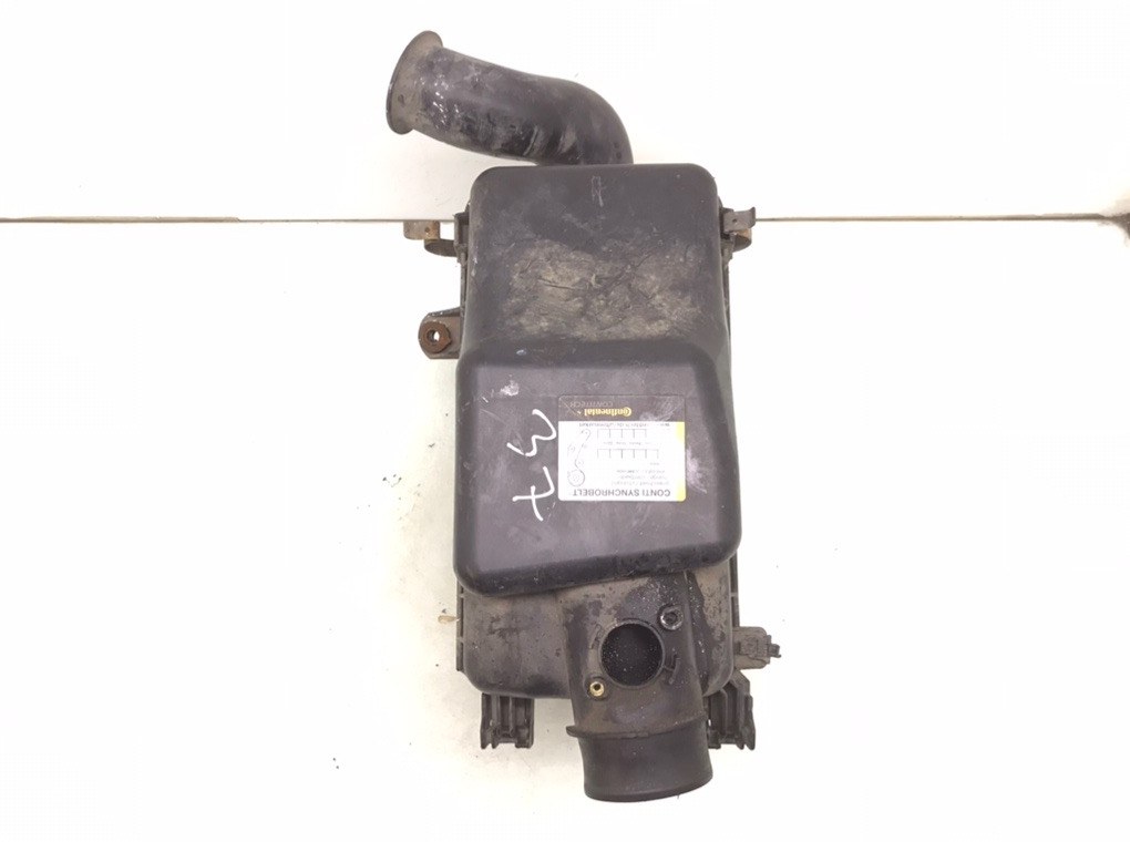 Корпус воздушного фильтра бу для Toyota RAV4  2.0 D-4D,  2004 г.
