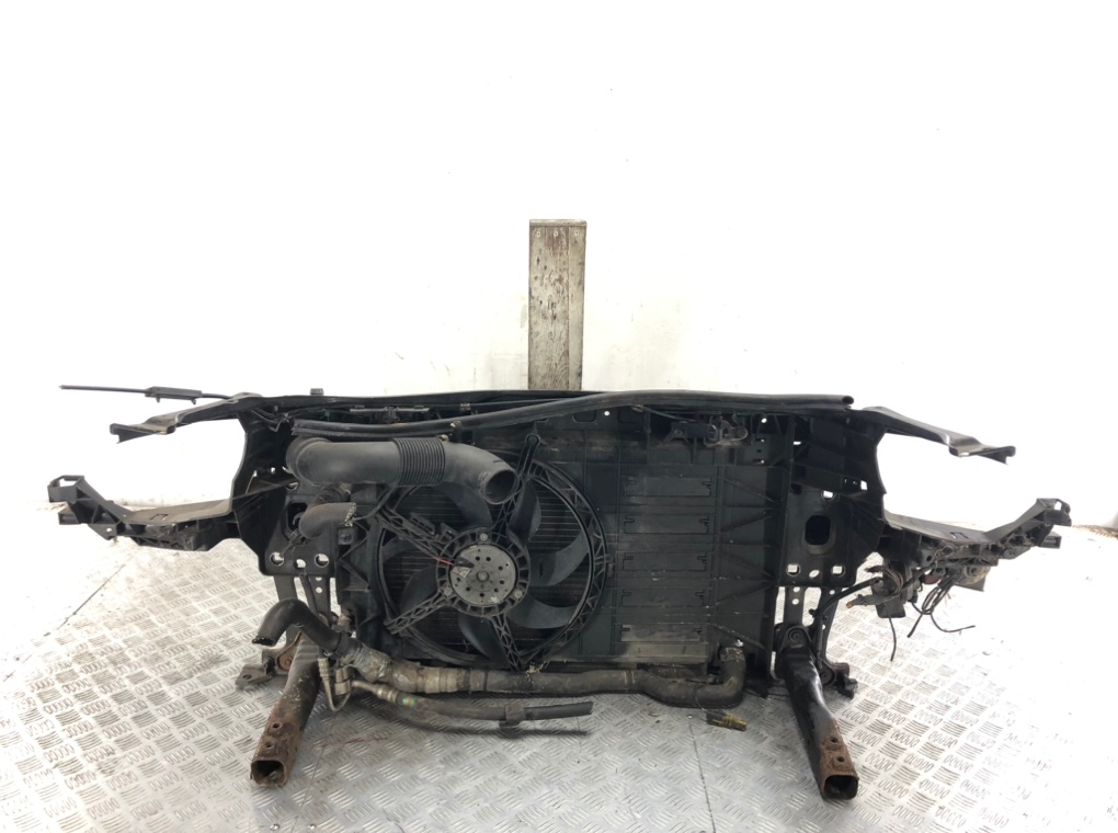 Панель передняя (телевизор) бу для Mini One R56 1.4 i,  2008 г.