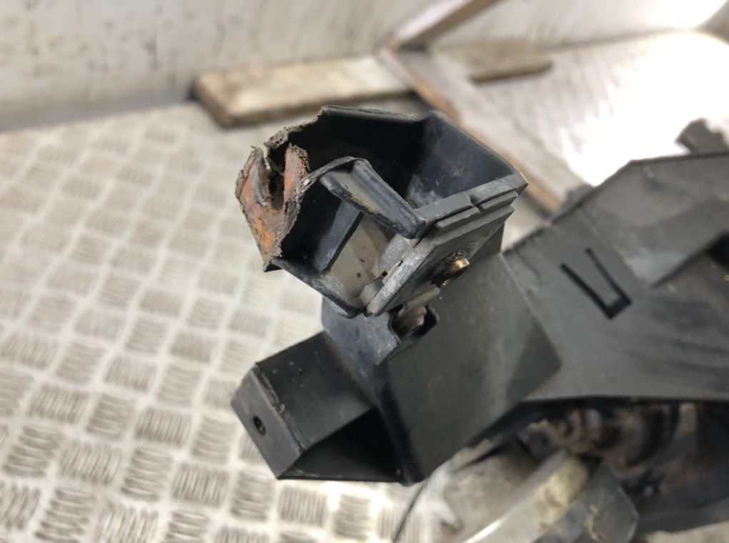 Панель передняя (телевизор) бу для Mini One R56 1.4 i,  2008 г.