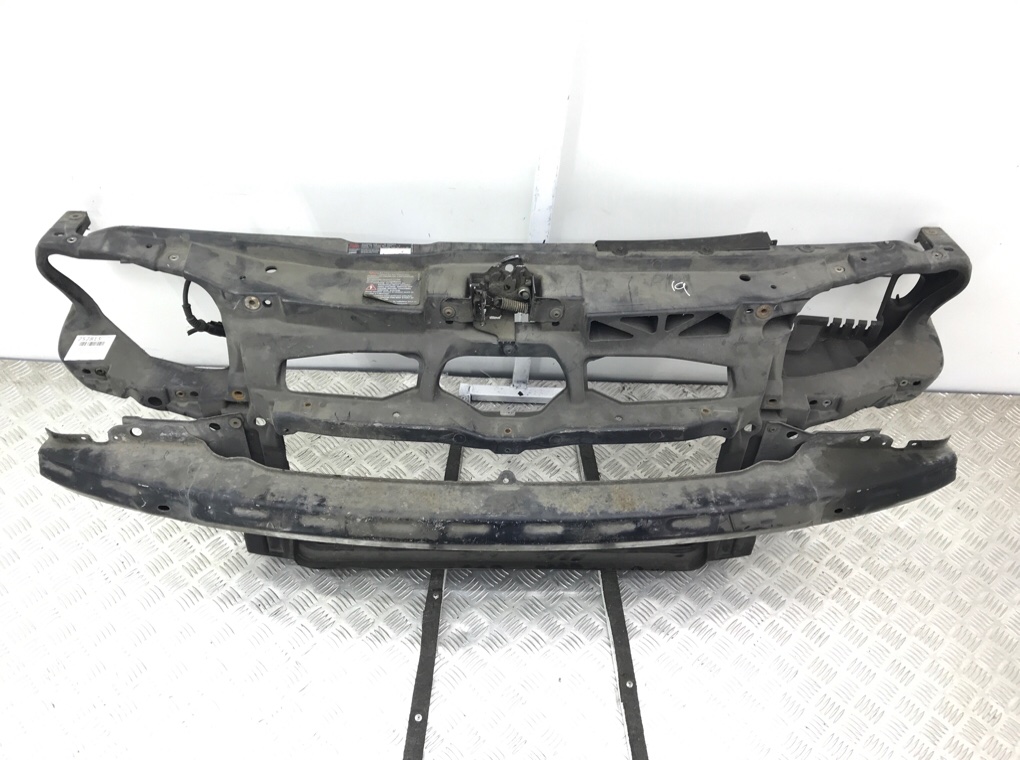 Панель передняя (телевизор) бу для Volkswagen Golf 4 1.9 TDi,  2004 г.