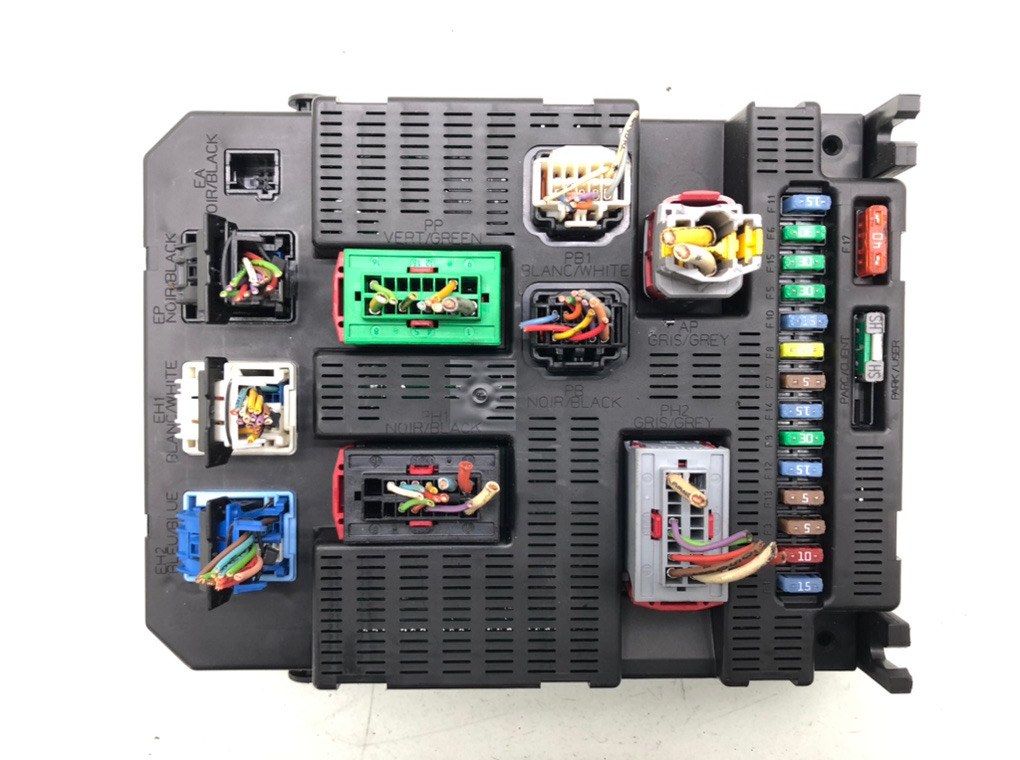 Блок комфорта бу для Peugeot 207  1.4 i,  2006 г.