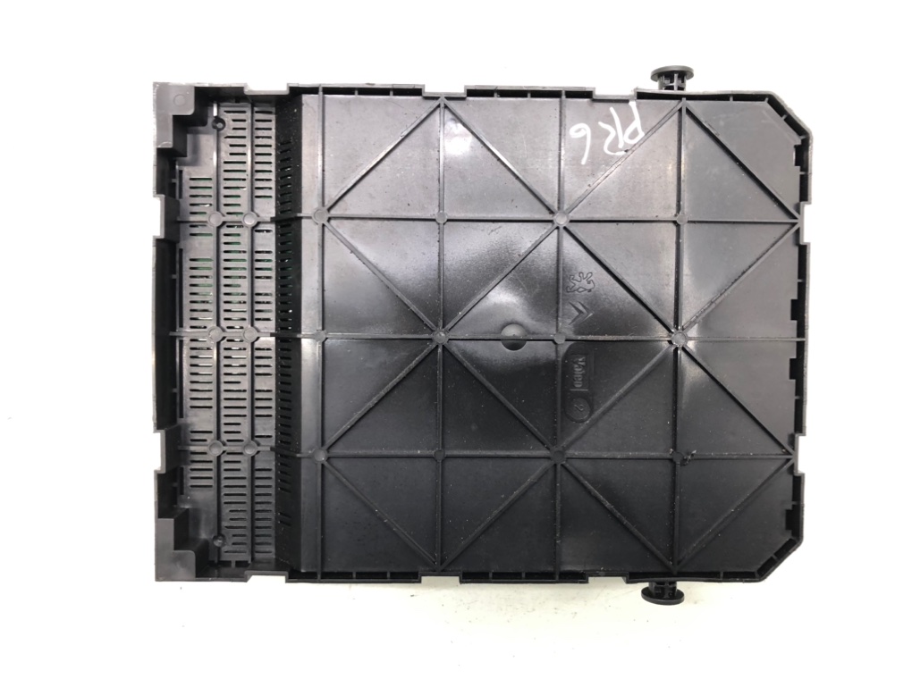 Блок комфорта бу для Peugeot 207  1.4 i,  2006 г.