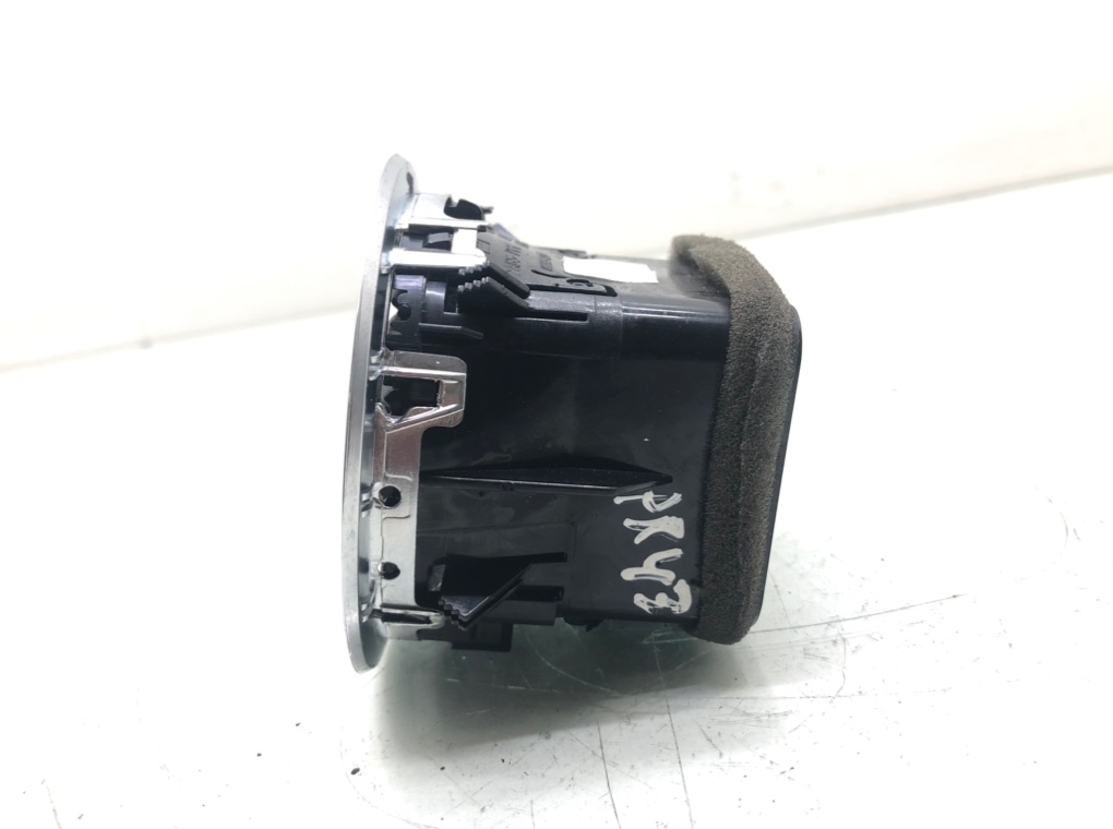 Дефлектор обдува салона бу для Opel Corsa D 1.2 i, 2012 г. Дефлектор обдува салона бу для Opel Corsa D 1.2 i, 2012 г.