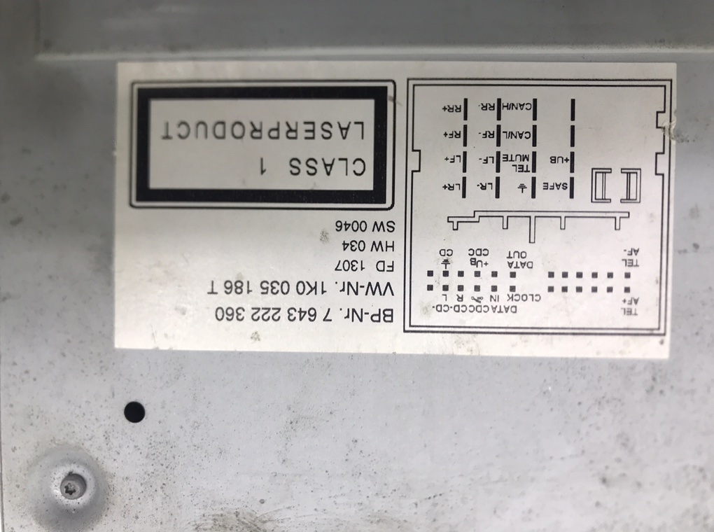 Магнитола бу для Volkswagen Touran  1.9 TDi,  2005 г.