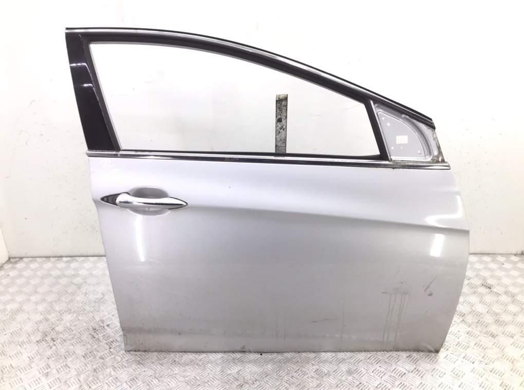 Дверь передняя правая бу для Hyundai i40 1.7 CRDi, 2013 г.