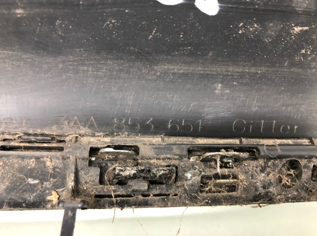 Решетка радиатора бу для Volkswagen Passat B7 2.0 TDi, 2012 г. Решетка радиатора бу для Volkswagen Passat B7 2.0 TDi, 2012 г.