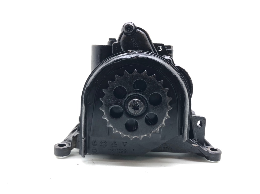 Насос масляный бу для Mini One R56 1.6 TD,  2011 г.