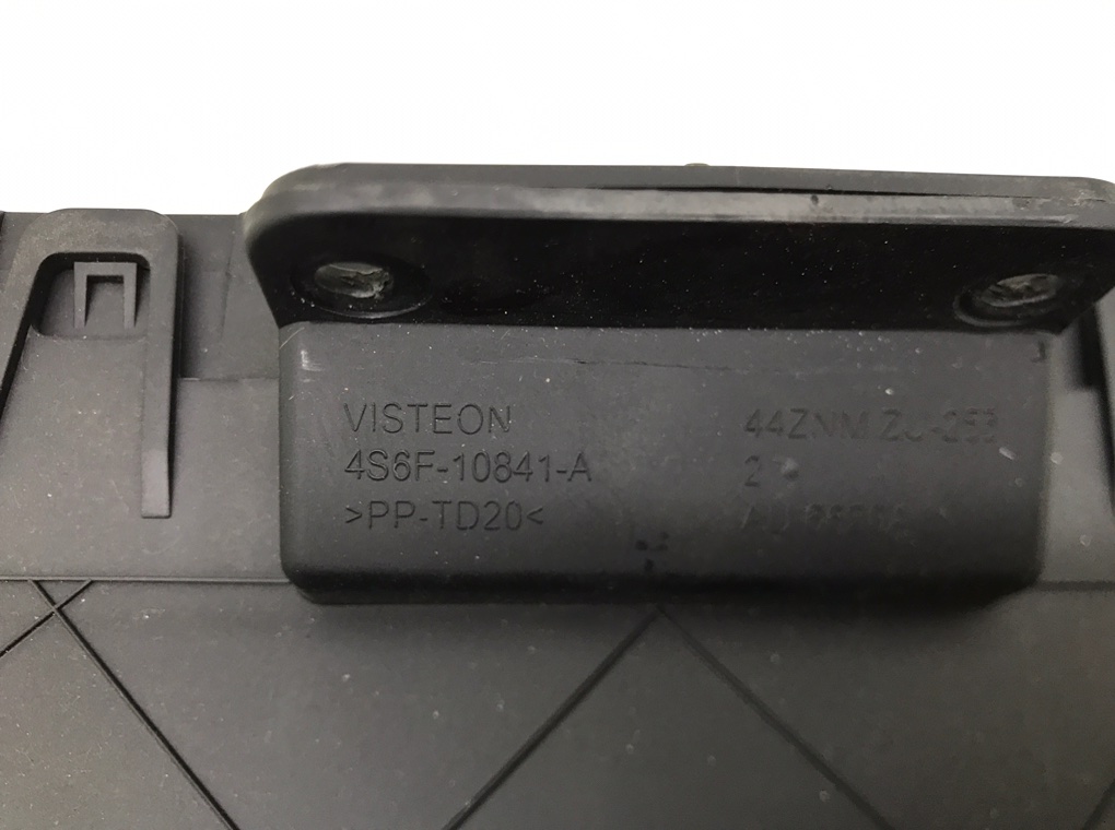 Щиток приборов (приборная панель) бу для Ford Fiesta 5 1.4 i,  2005 г.