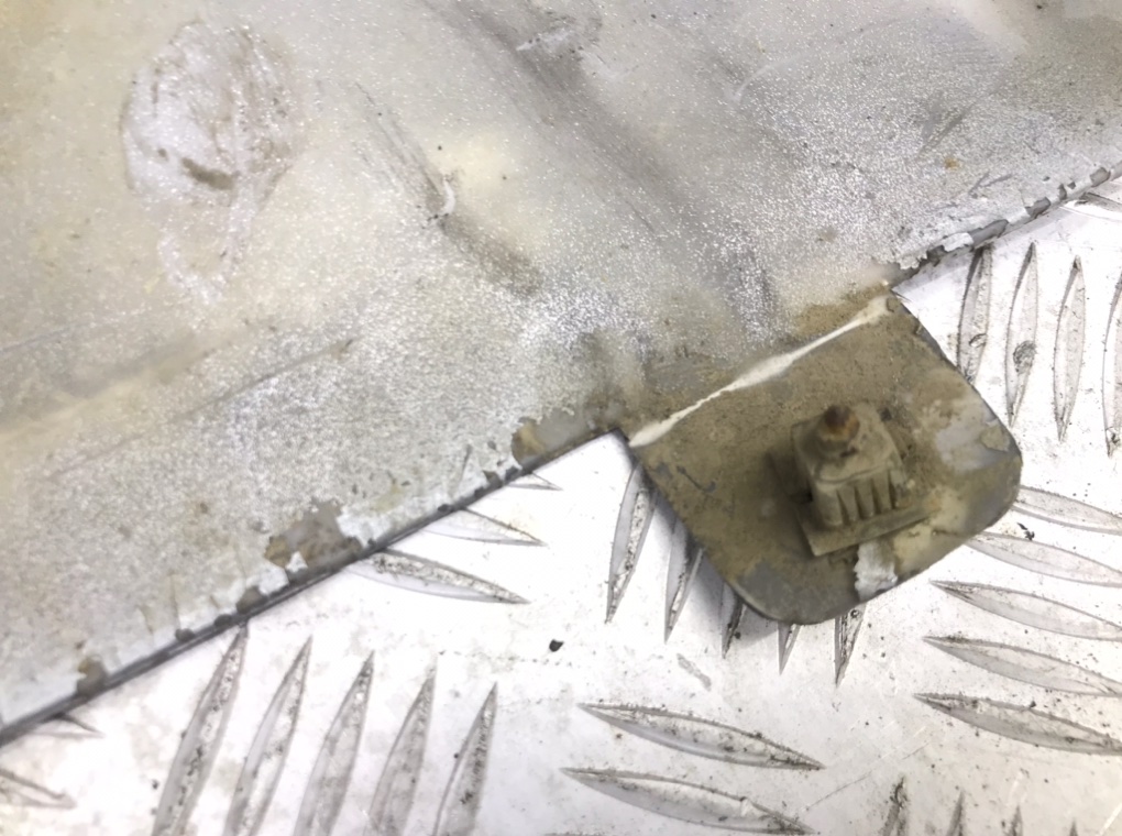 Бампер задний бу для Peugeot 207  1.6 HDi,  2007 г.