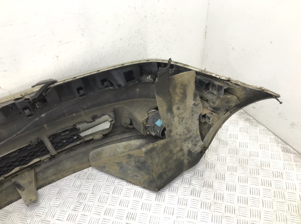 Бампер передний бу для Ford Galaxy  1.9 TDi,  2004 г.