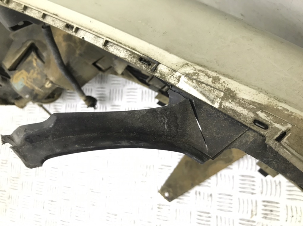 Бампер передний бу для Ford Galaxy  1.9 TDi,  2004 г.