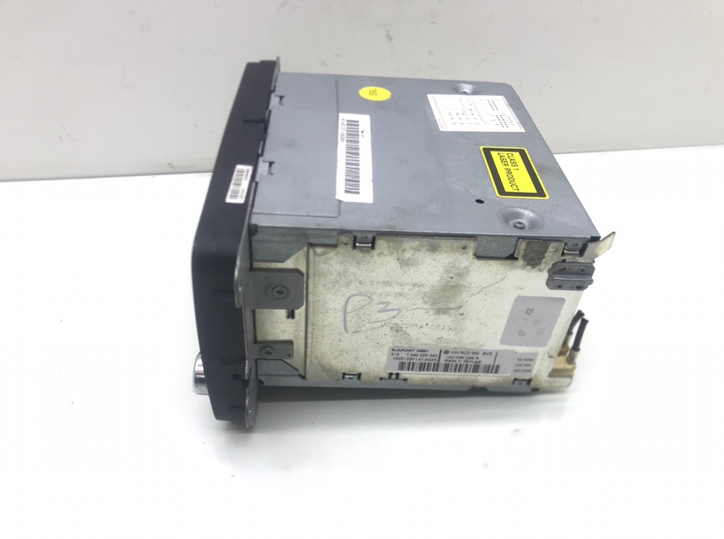 Магнитола бу для Volkswagen Golf 5 1.6 FSI,  2004 г.