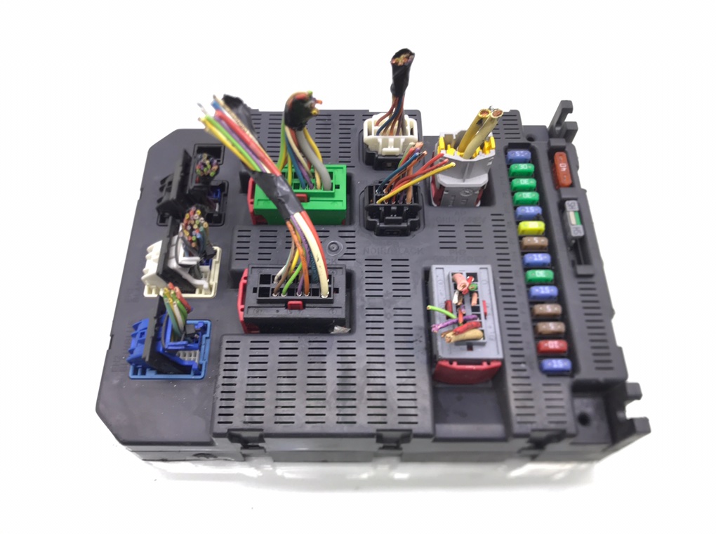 Блок комфорта бу для Peugeot 207 CC 1.6 i, 2007 г.