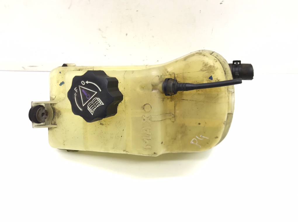 Бачок расширительный бу для Citroen Xsara Picasso  1.6 i,  2007 г.