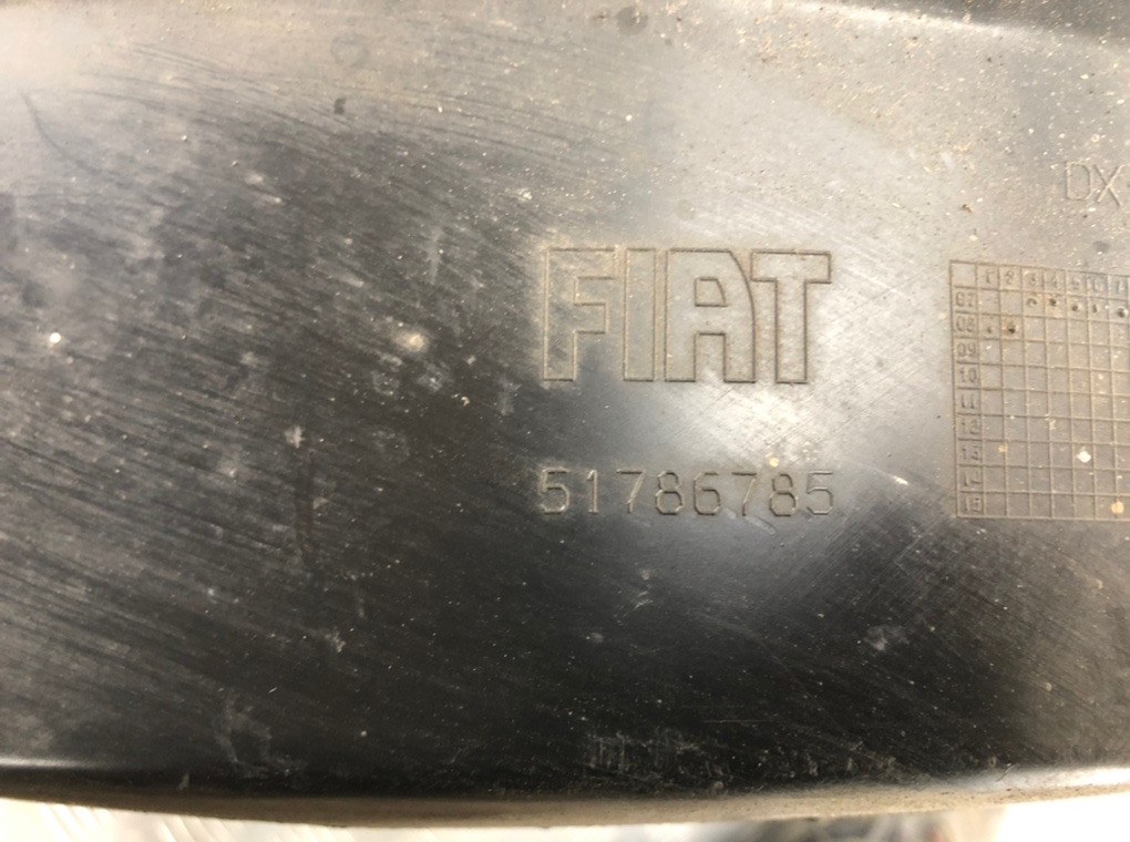 Защита арок передняя правая (подкрылок) бу для Fiat 500  1.4 i,  2008 г.