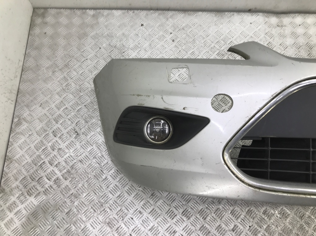 Бампер передний бу для Ford Focus 2 2.0 TDCi,  2008 г.