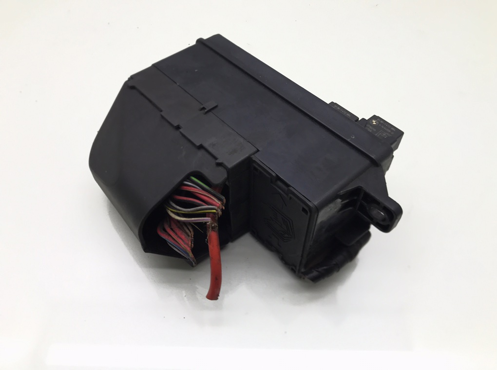 Блок предохранителей бу для Mini Cooper R56 1.6 i,  2007 г.