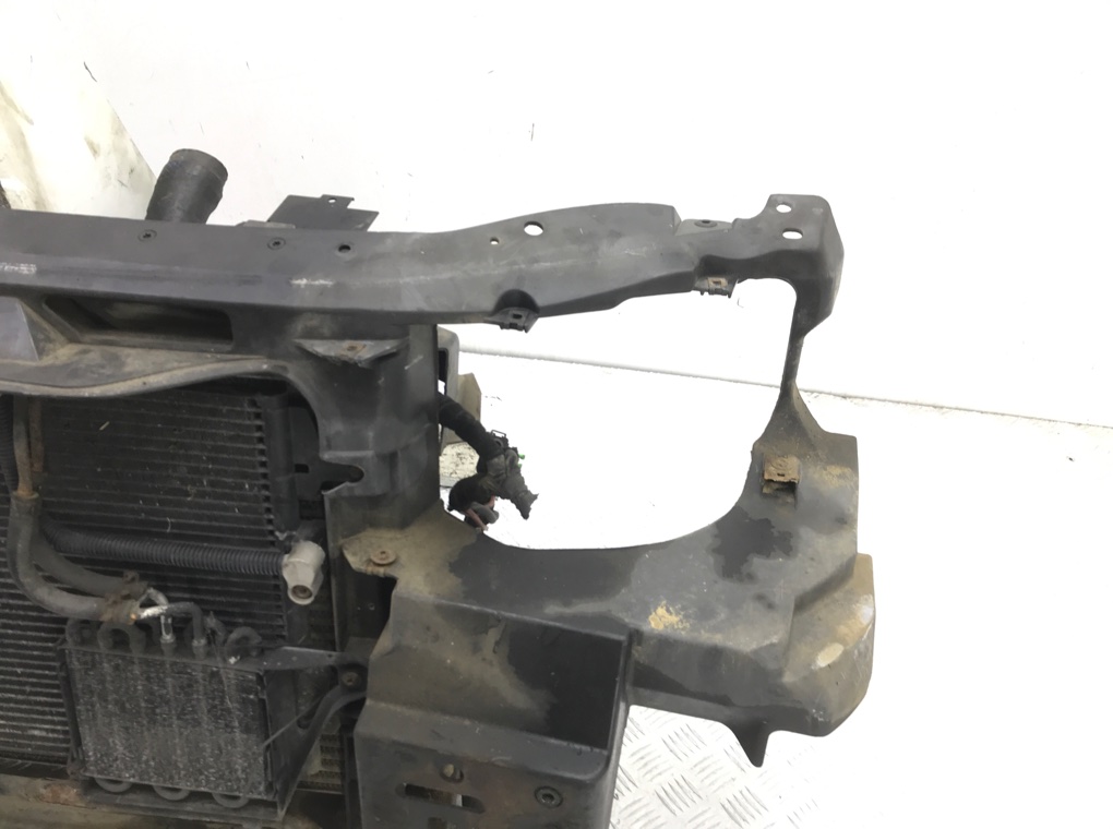 Панель передняя (телевизор) бу для Ford Galaxy 1.9 TDi, 2004 г. Панель передняя (телевизор) бу для Ford Galaxy 1.9 TDi, 2004 г.