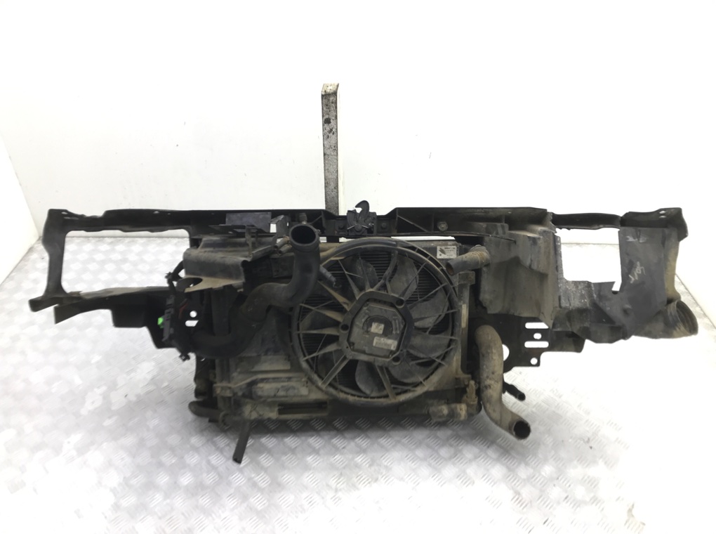 Панель передняя (телевизор) бу для Ford Galaxy 1.9 TDi, 2004 г. Панель передняя (телевизор) бу для Ford Galaxy 1.9 TDi, 2004 г.