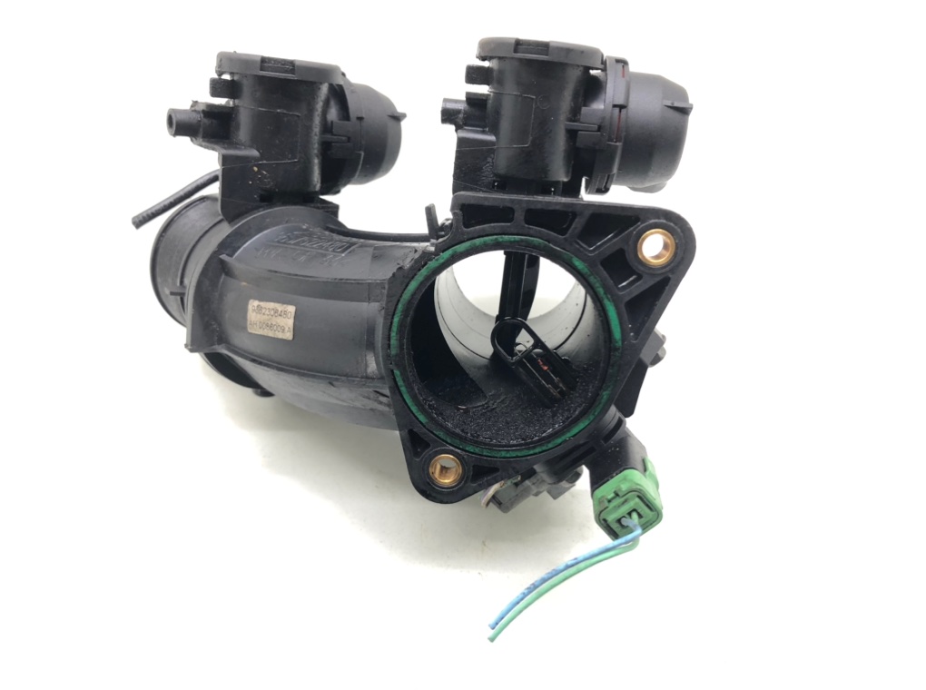 Заслонка дроссельная бу для Peugeot 407  2.0 HDi,  2006 г.