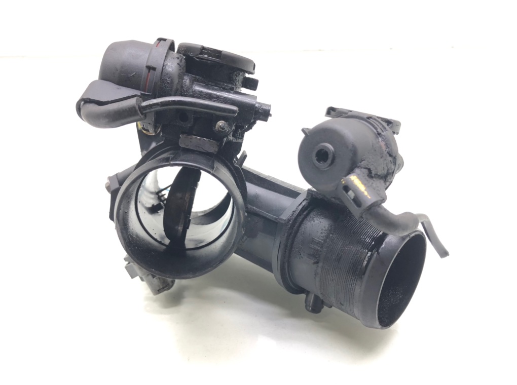 Заслонка дроссельная бу для Peugeot 407  2.0 HDi,  2006 г.