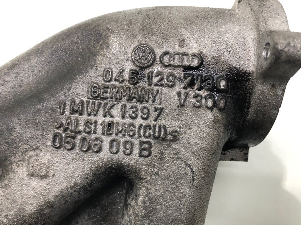 Коллектор впускной бу для Seat Ibiza  1.4 TDi,  2009 г.