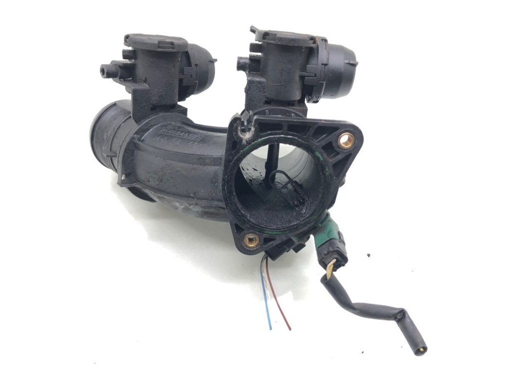 Заслонка дроссельная бу для Peugeot 407  2.0 HDi,  2005 г.