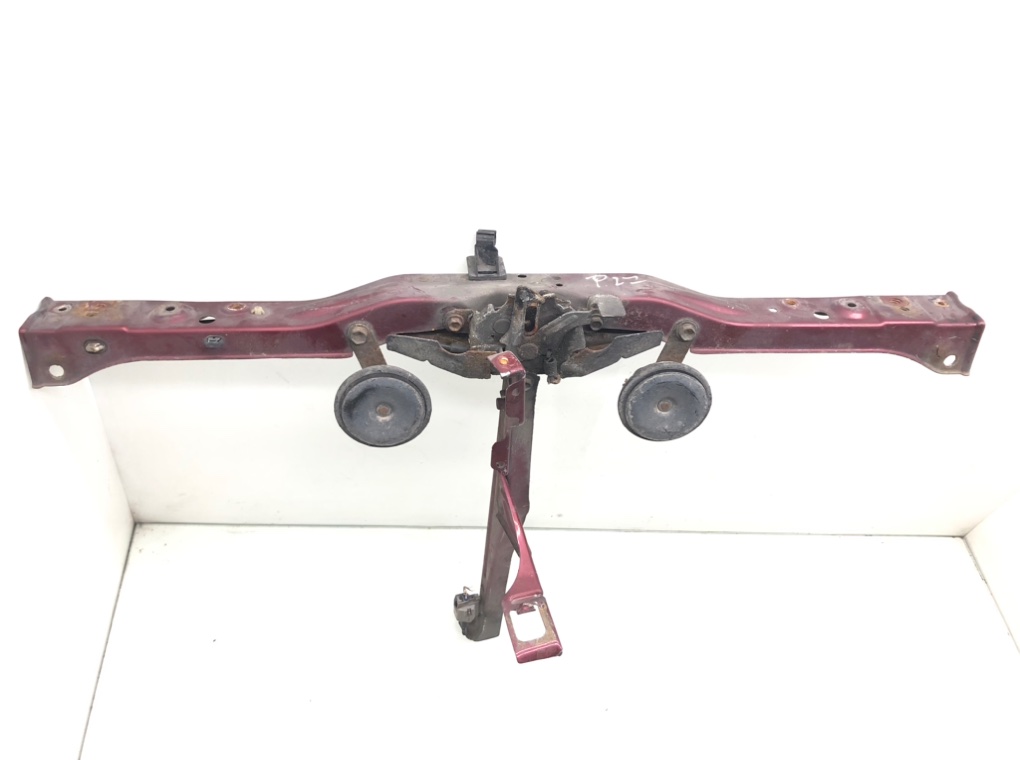 Планка под капот бу для Toyota Avensis  2.0 D-4D,  2005 г.