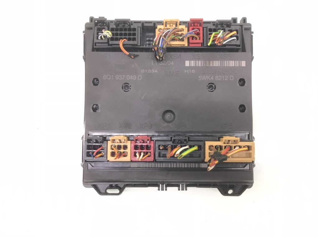 Блок комфорта бу для Volkswagen Polo 4 1.2 i,  2004 г.