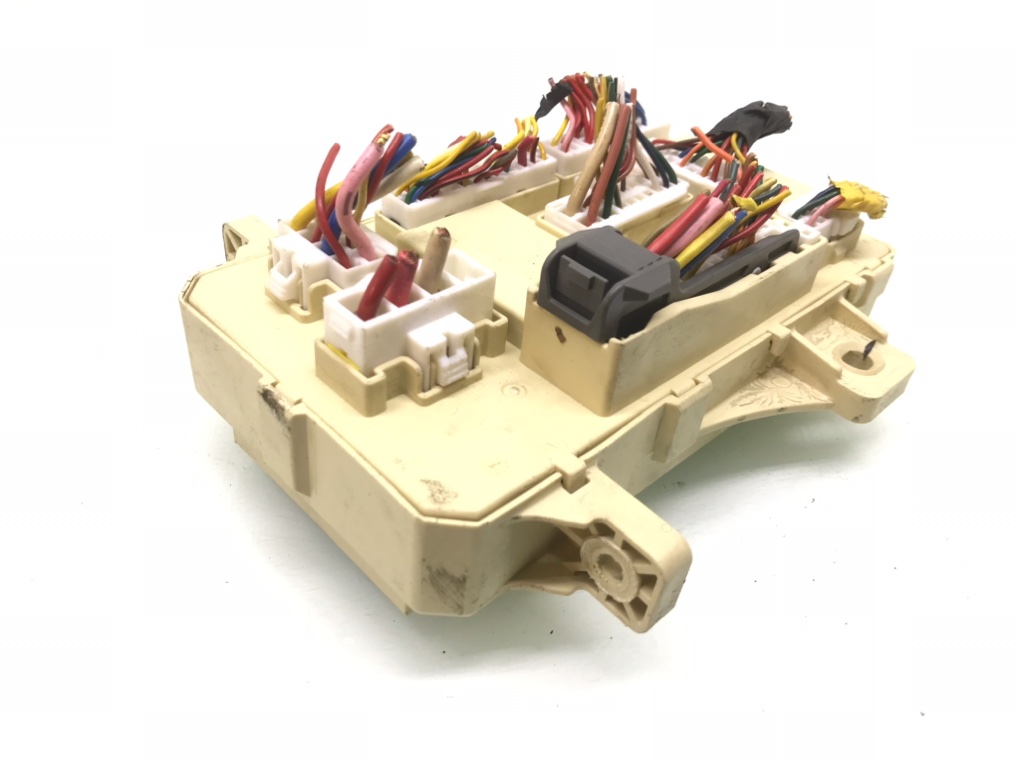 Блок предохранителей бу для Hyundai i30 1.6 CRDi, 2007 г. Блок предохранителей бу для Hyundai i30 1.6 CRDi, 2007 г.