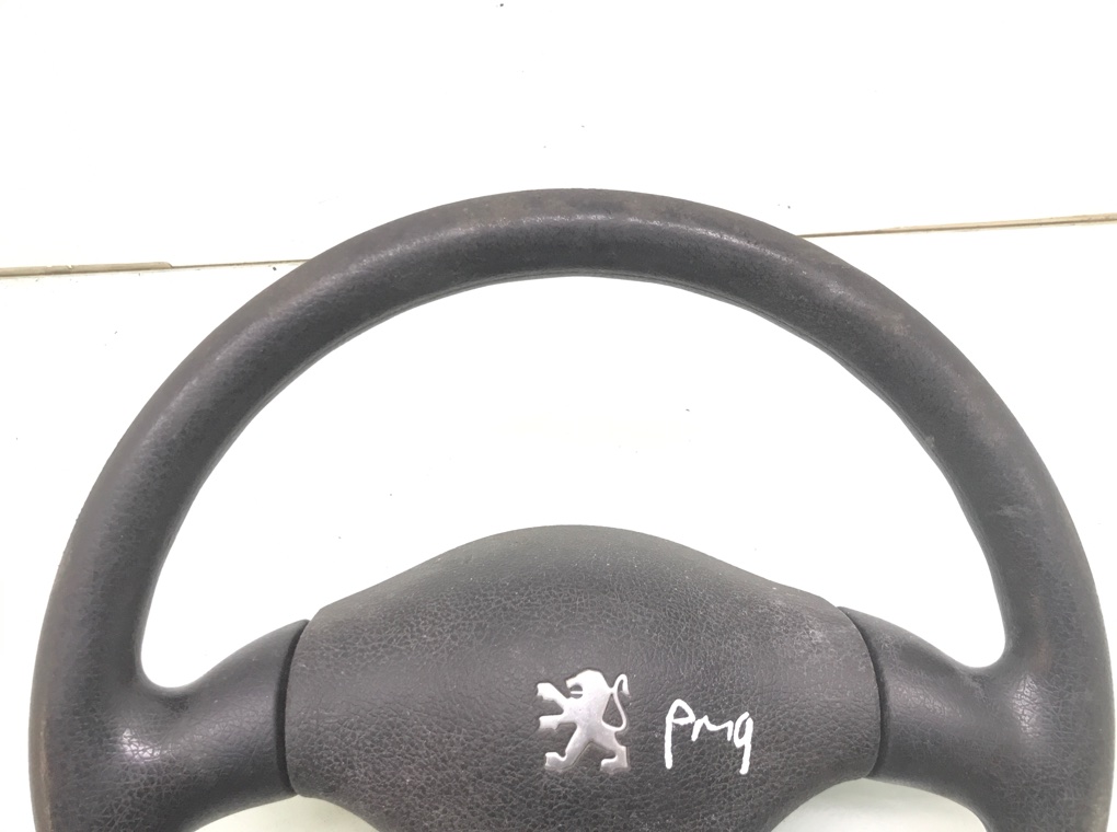 Руль бу для Peugeot 206  1.4 i,  2000 г.