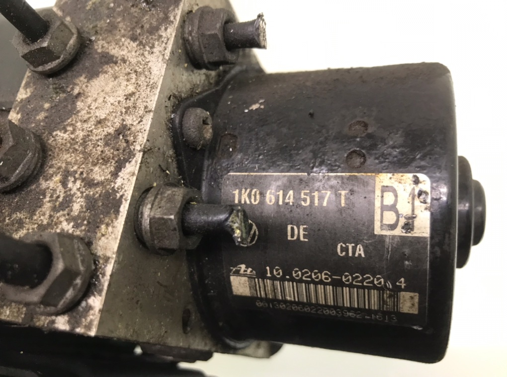 Блок ABS бу для Audi A3 8P 1.9 TDi, 2006 г. Блок ABS бу для Audi A3 8P 1.9 TDi, 2006 г.