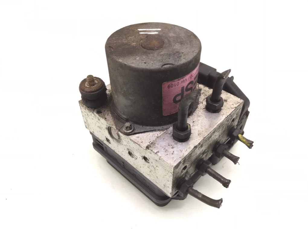 Блок ABS бу для Hyundai i30  1.6 CRDi,  2007 г.