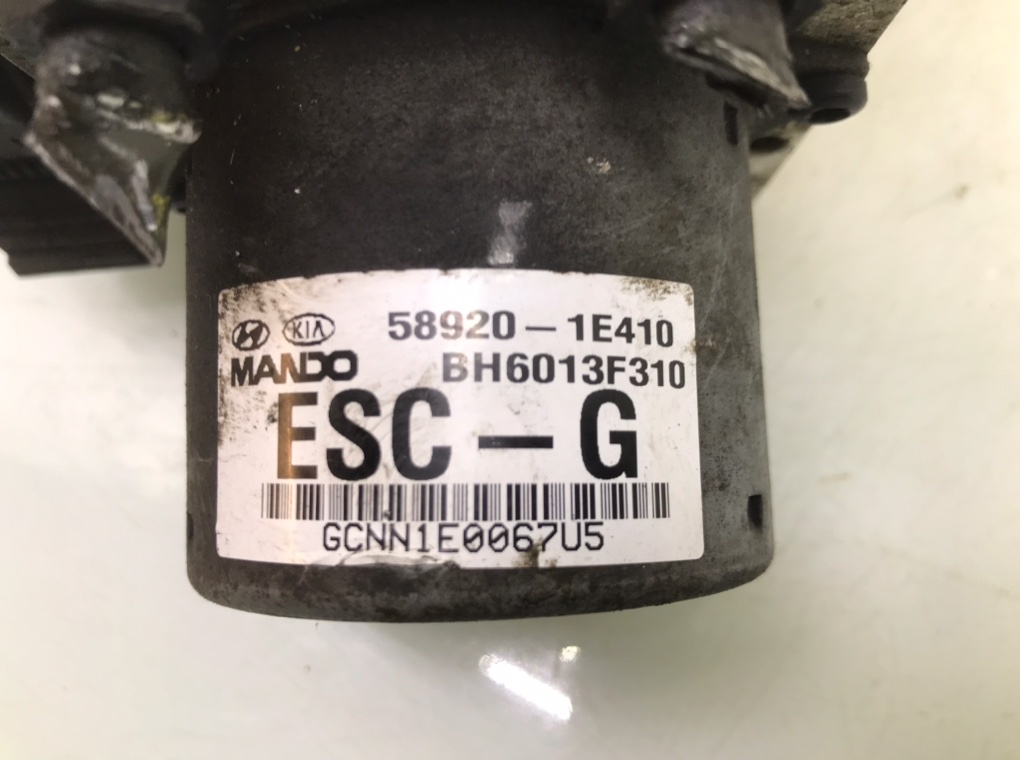 Блок ABS бу для Kia Rio  1.4 i,  2011 г.