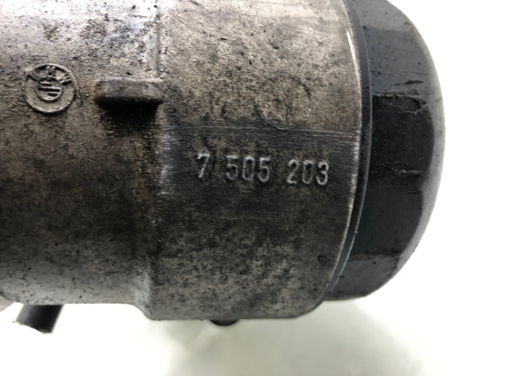 Корпус масляного фильтра бу для BMW 3 E46 1.8 i,  2001 г.