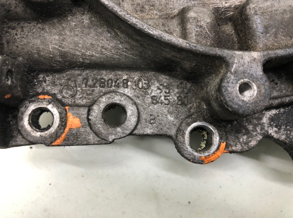 Насос масляный бу для Peugeot 1007  1.4 HDi,  2008 г.