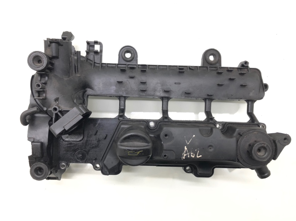 Клапанная крышка бу для Peugeot 1007 1.4 HDi, 2008 г. Клапанная крышка бу для Peugeot 1007 1.4 HDi, 2008 г.