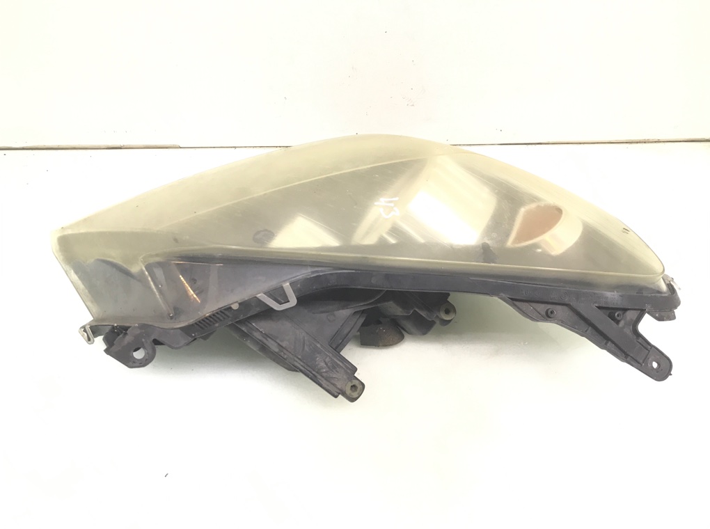 Фара правая бу для Opel Astra H 1.8 i,  2006 г.